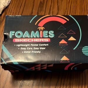 Skechers Foamies Box
